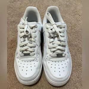 White Nike Air Force 1 AF1 Sneakers Tennis Shoes.  Women’s size 7.